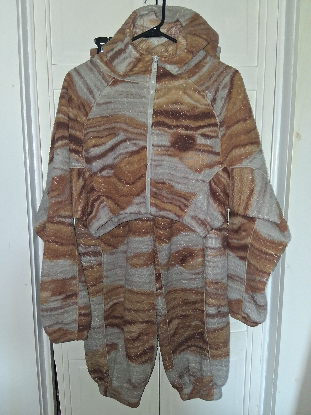 Urban Outfitters Out From Under Plush Scuba Brown And Cream Jacket With Joggers